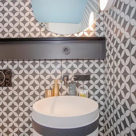 Liiiving In - Ribeira Design Lejlighed