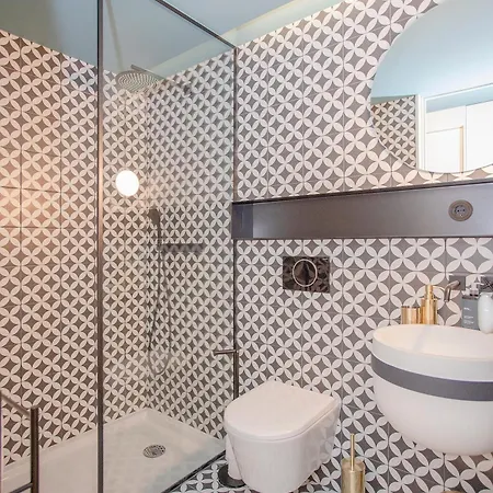 Liiiving In - Ribeira Design Lejlighed Porto